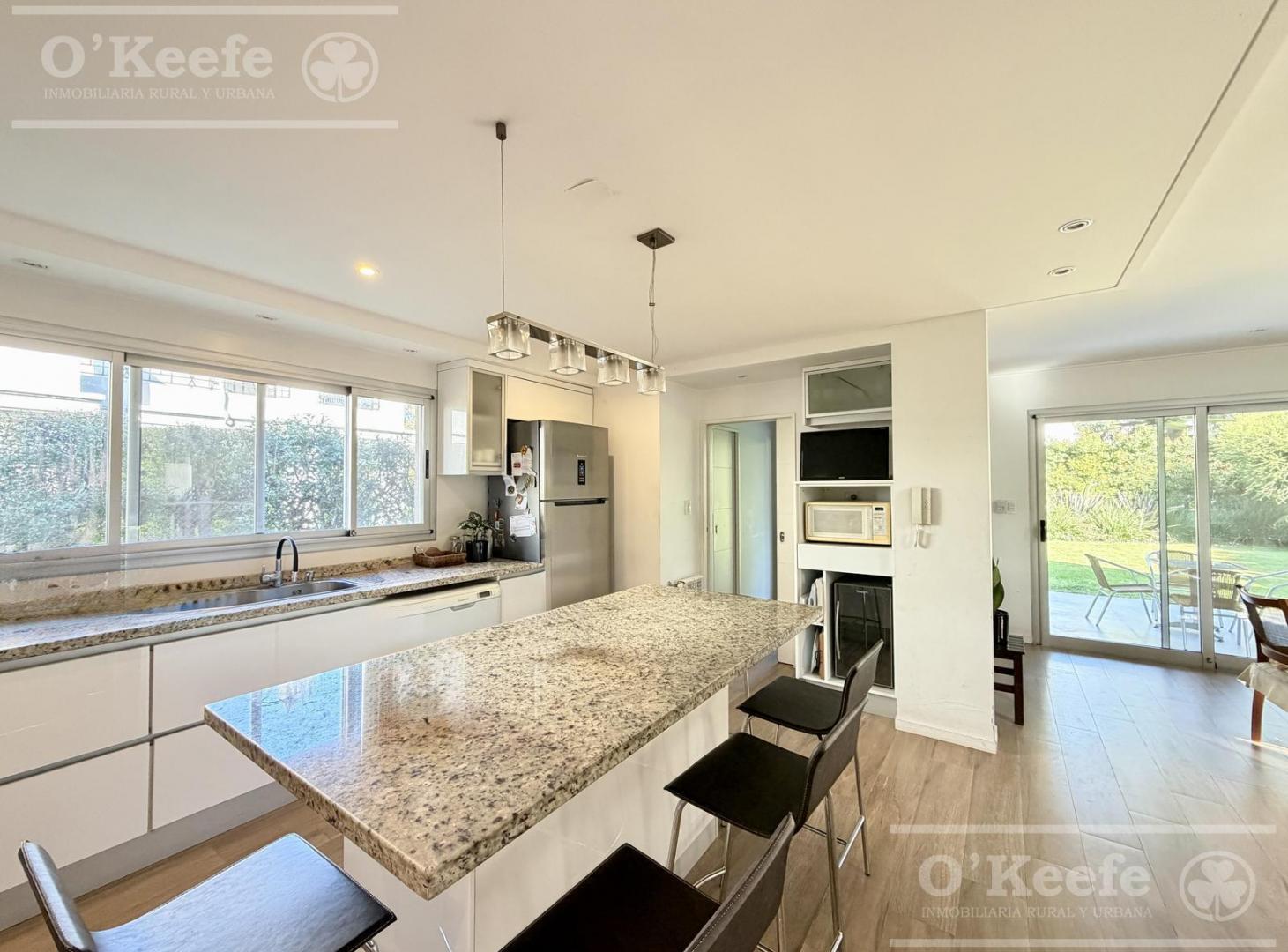 Foto de Casa en venta en Quilmes - Barrio Dorrego 4 ambientes en lote central., imagen 3