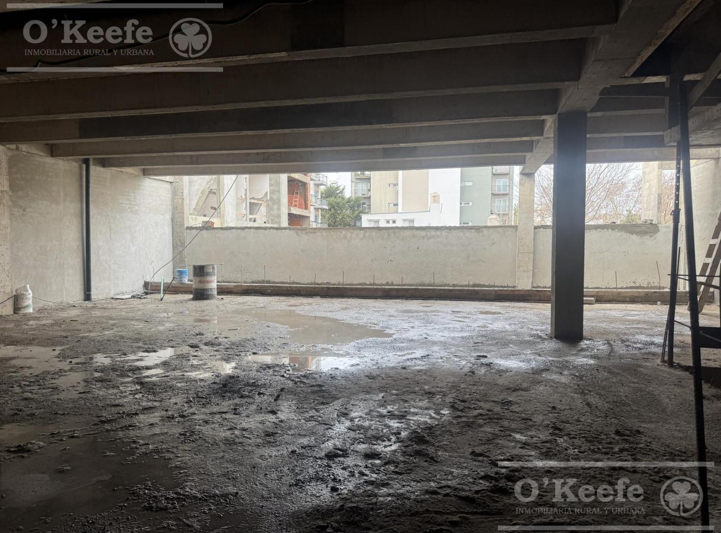 Foto de LOCAL COMERCIAL EN ALQUILER - QUILMES - Sobre Av. Brandsen., imagen 4