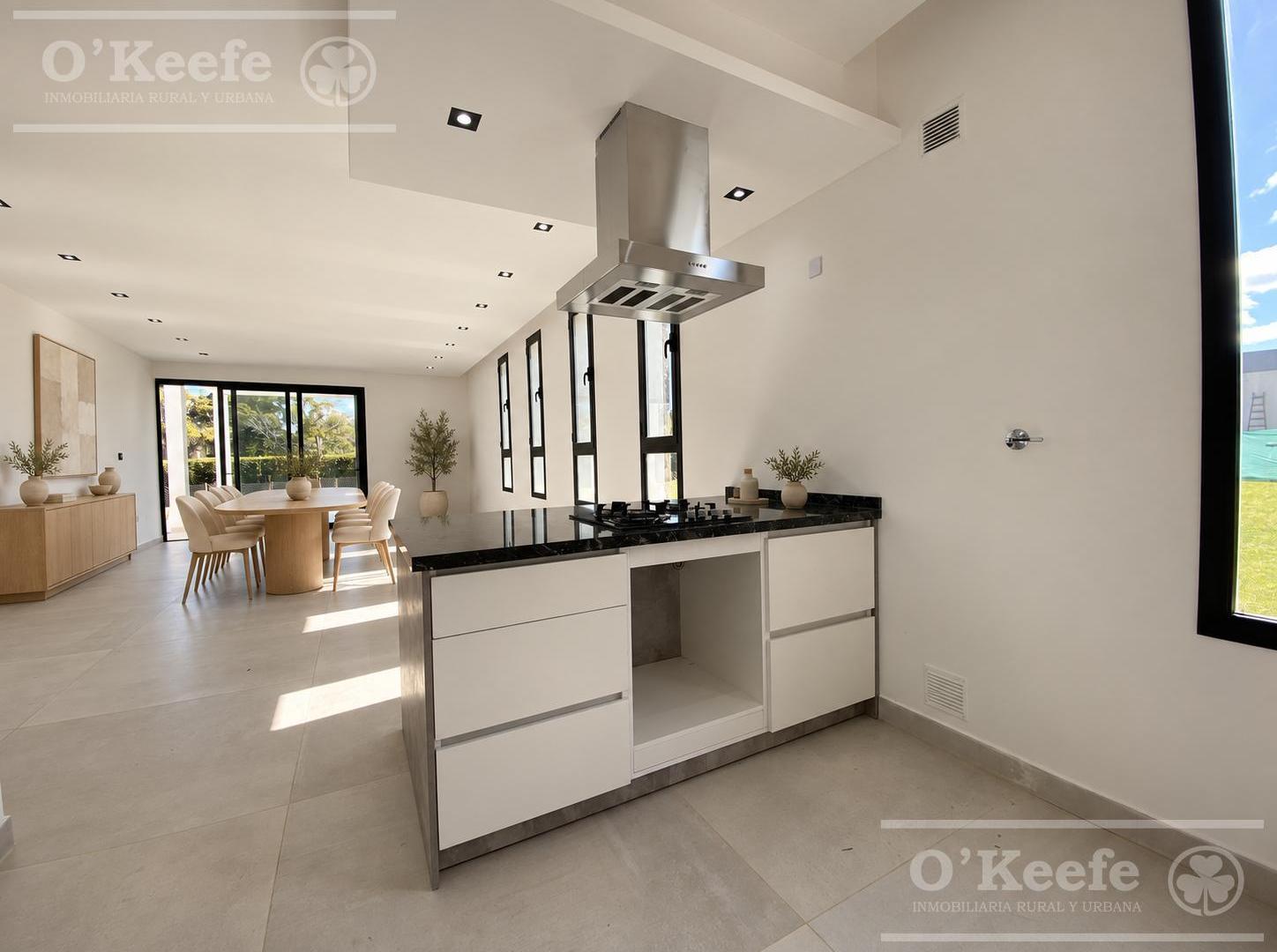 Foto de Casa en venta 6 ambientes en Barrancas de Iraola. Hudson. Berazategui, imagen 5