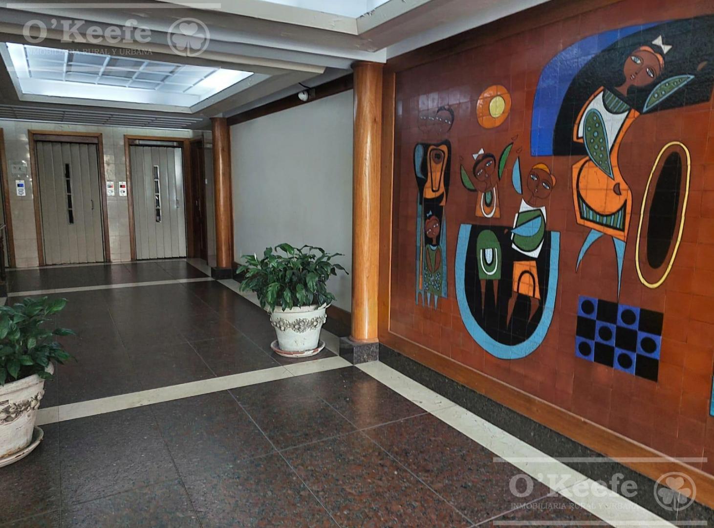 Foto de DEPARTAMENTO EN ALQUILER 4 AMBIENTES EN QUILMES CENTRO ..IMPECABLE !!, imagen 2