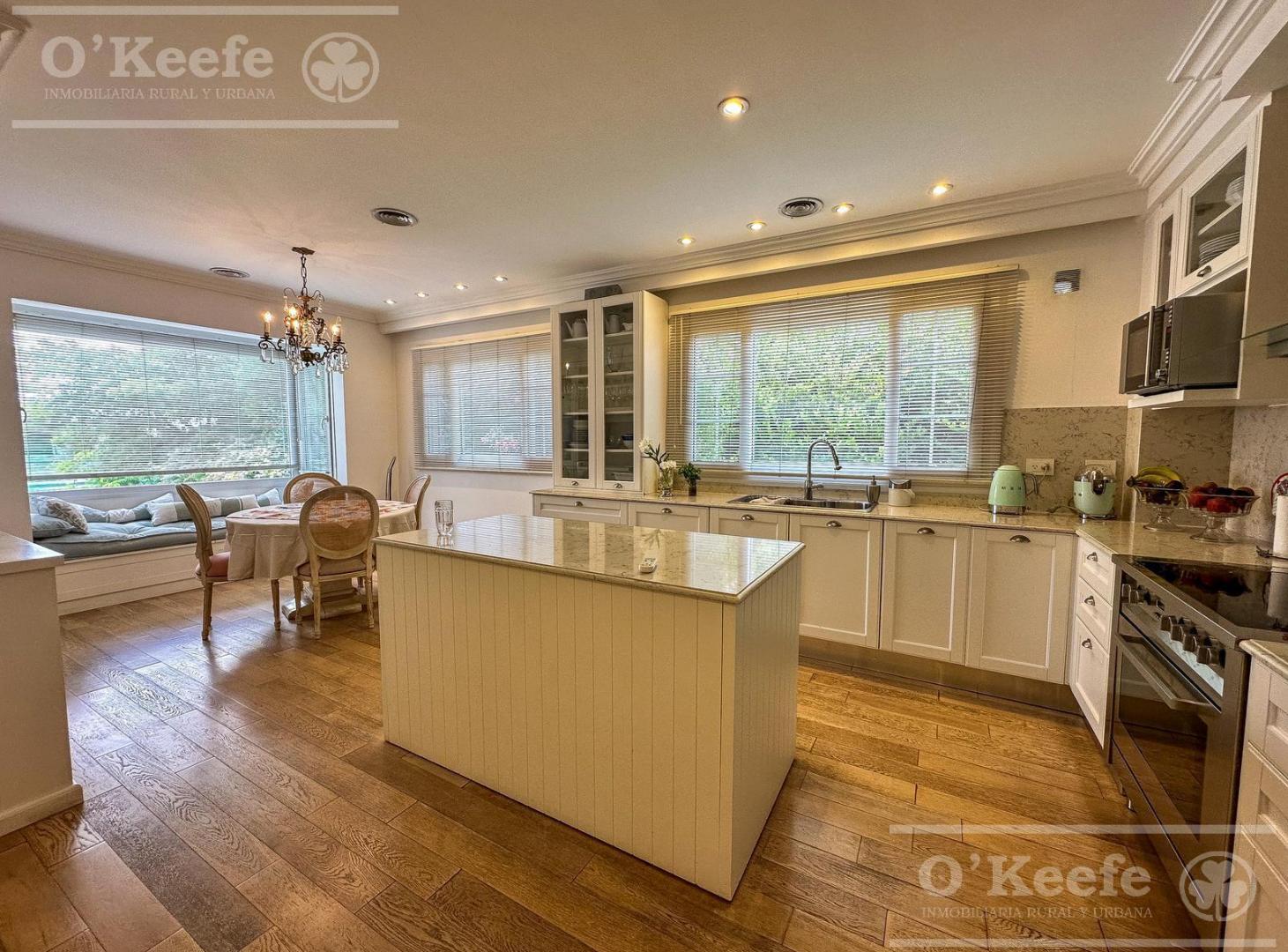Foto de CASA EN VENTA 4 AMBIENTES - BARRIO NUEVO QUILMES CON SALIDA AL CANAL, imagen 4