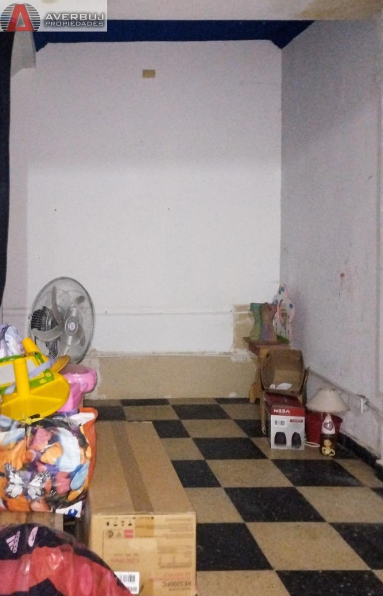 Foto de Local comercial de 2 plantas. Sup.132m2. Sarmiento 2046., imagen 4