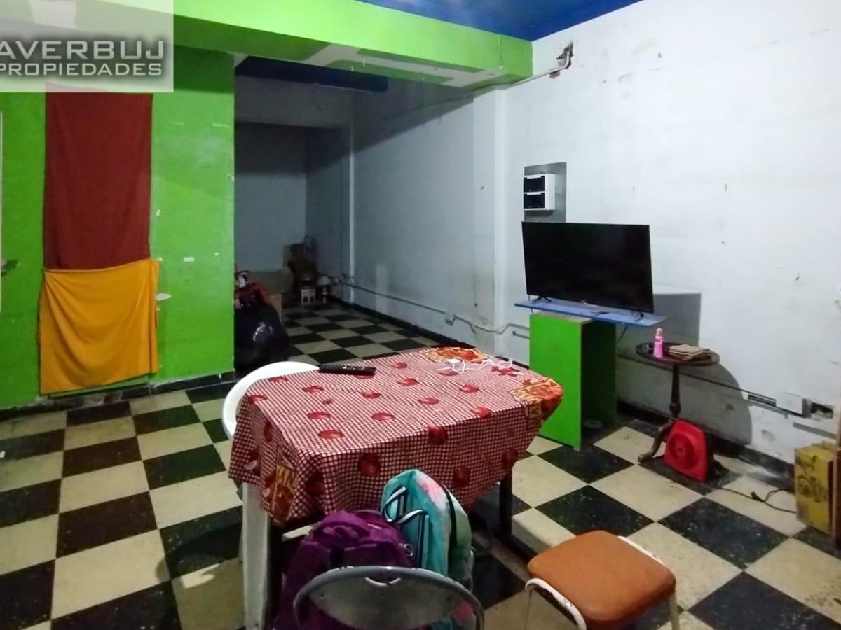 Foto de Local comercial de 2 plantas. Sup.132m2. Sarmiento 2046., imagen 3