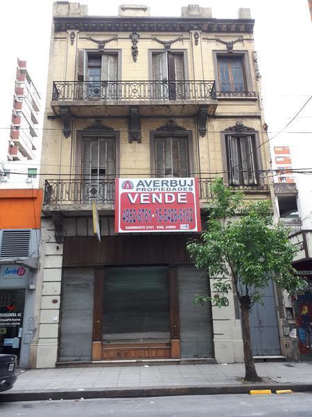 Foto de Local con frente de 6.50 a metros de Av. Rivadavia! Riobamba 54/58 Sup, imagen 5