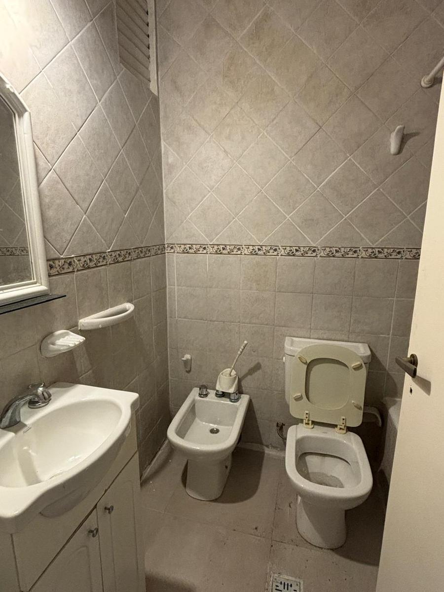 Hermoso Duplex! Luminoso, Vista Verde y Super Silencioso! 1ª X Escalera. Dos Cuadras Subte B. 3