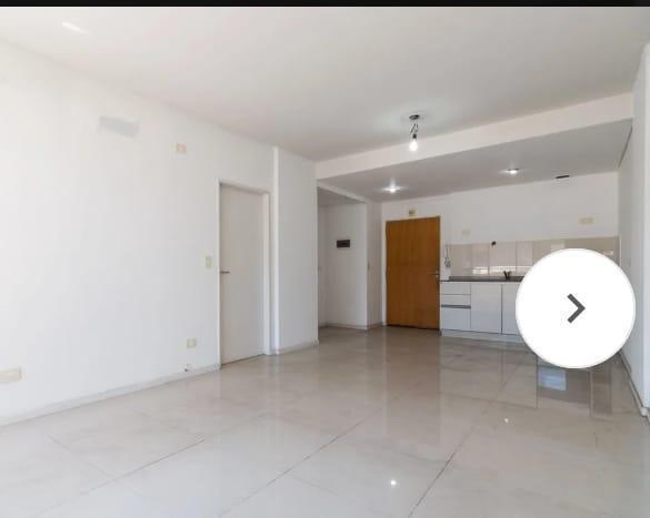Precioso, luminosoy con balcon Monoambiente a dos cuadras subte B! Amenities! 2