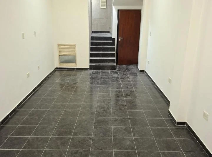 Local en Rodriguez Peña y Av. Corrientes! Superficie total : 82 m2 2