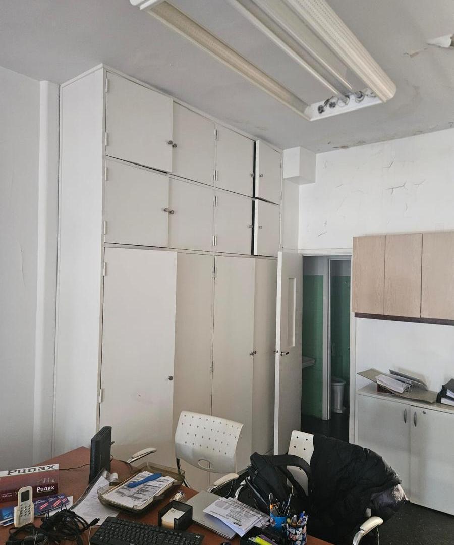 Foto de Oficina - Once o Deposito! 44 m2 Baño privado! Uriburu 300, imagen 4