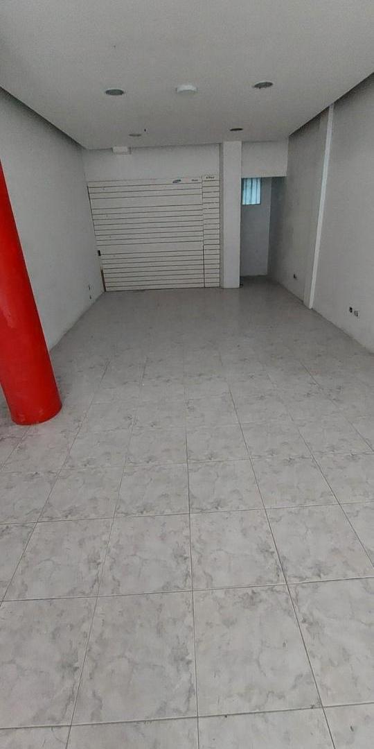 Foto de Local de Sup 56 m2 pleno centro! Esmeralda 600, imagen 3