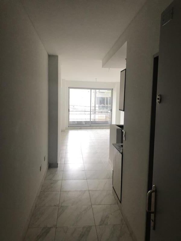 Foto de Super amplio Monoambiente con balcón ! Expensas, Aysa y abl incluidos, imagen 4