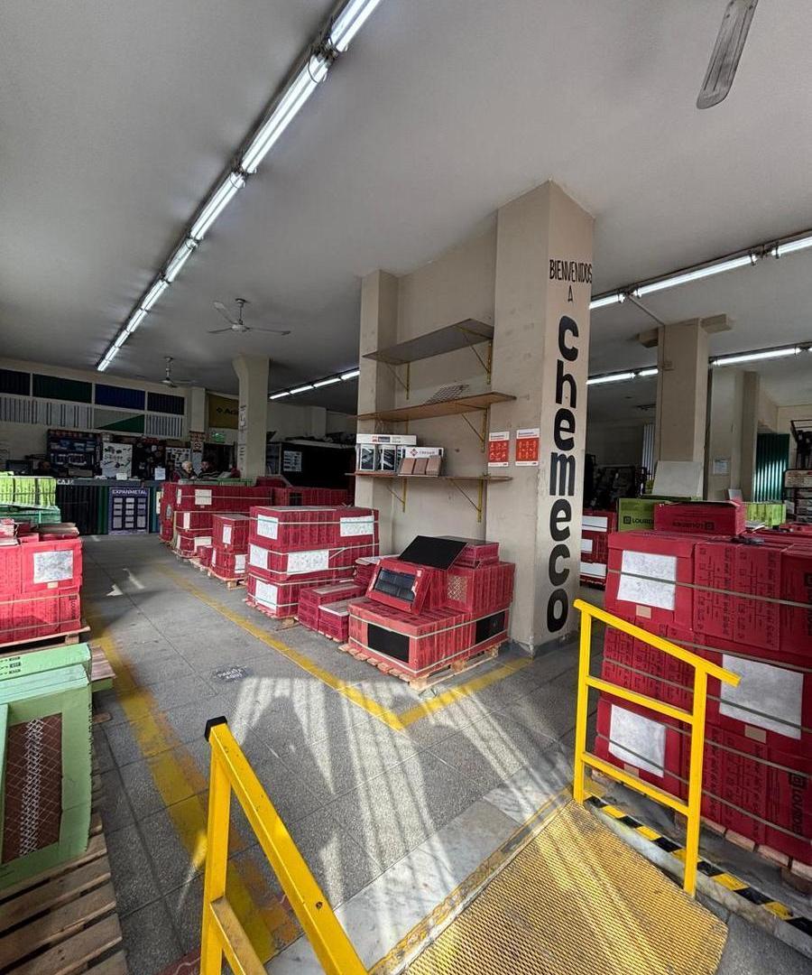 Foto de Local 1er piso! Sup total: 760 m2. Acceso vehicular. Sin expensas. Bme, imagen 1