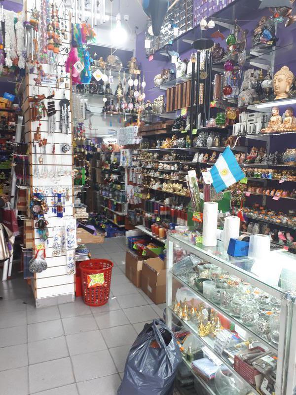 Foto de Local Av. Corrientes 2094 casi Junin!!. Sup total 75 m2., imagen 4