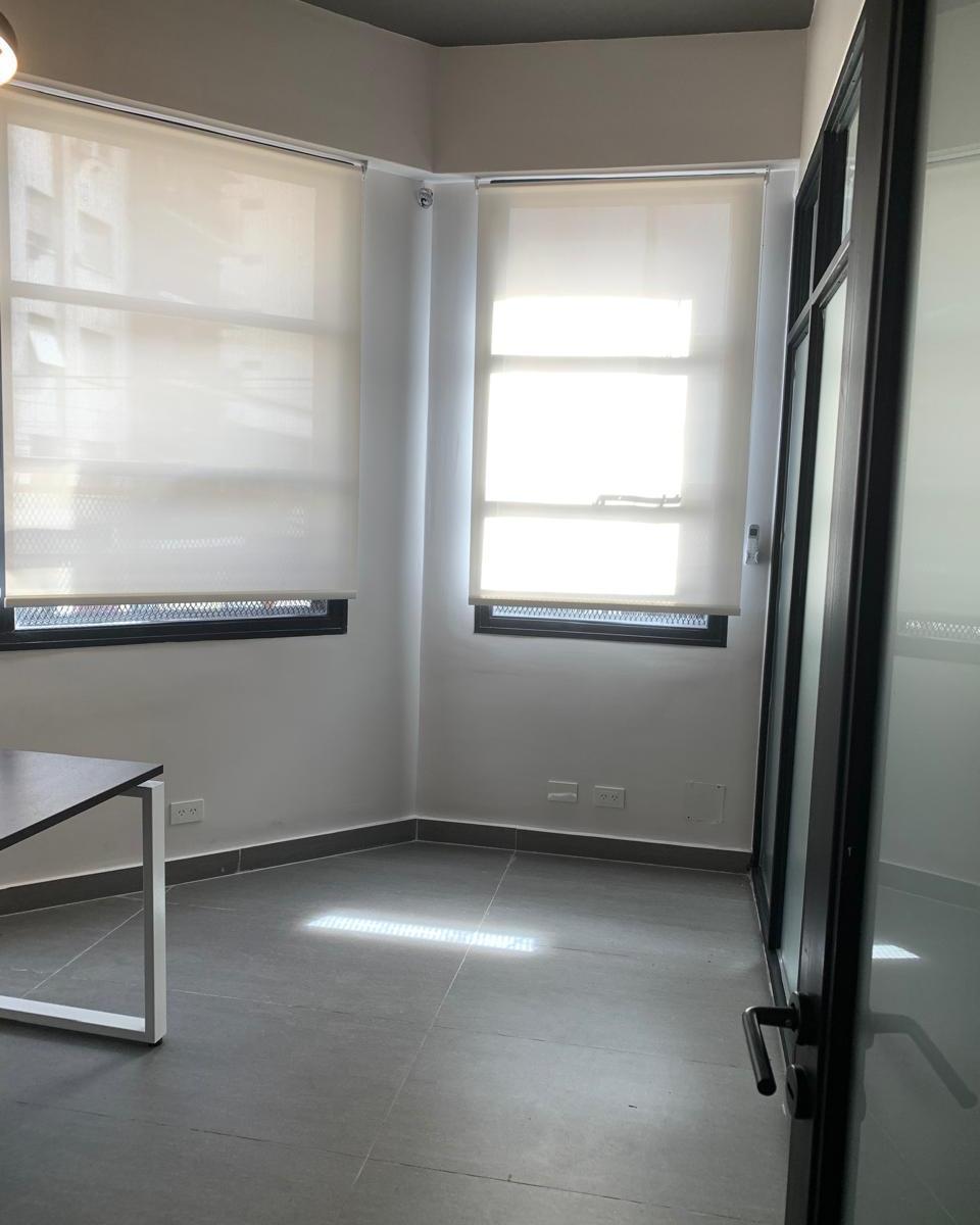 Foto de ESPECTACULAR 1° PISO COMERCIAL. ENTRADA INDEPENDIENTE. IMPECABLE, imagen 3