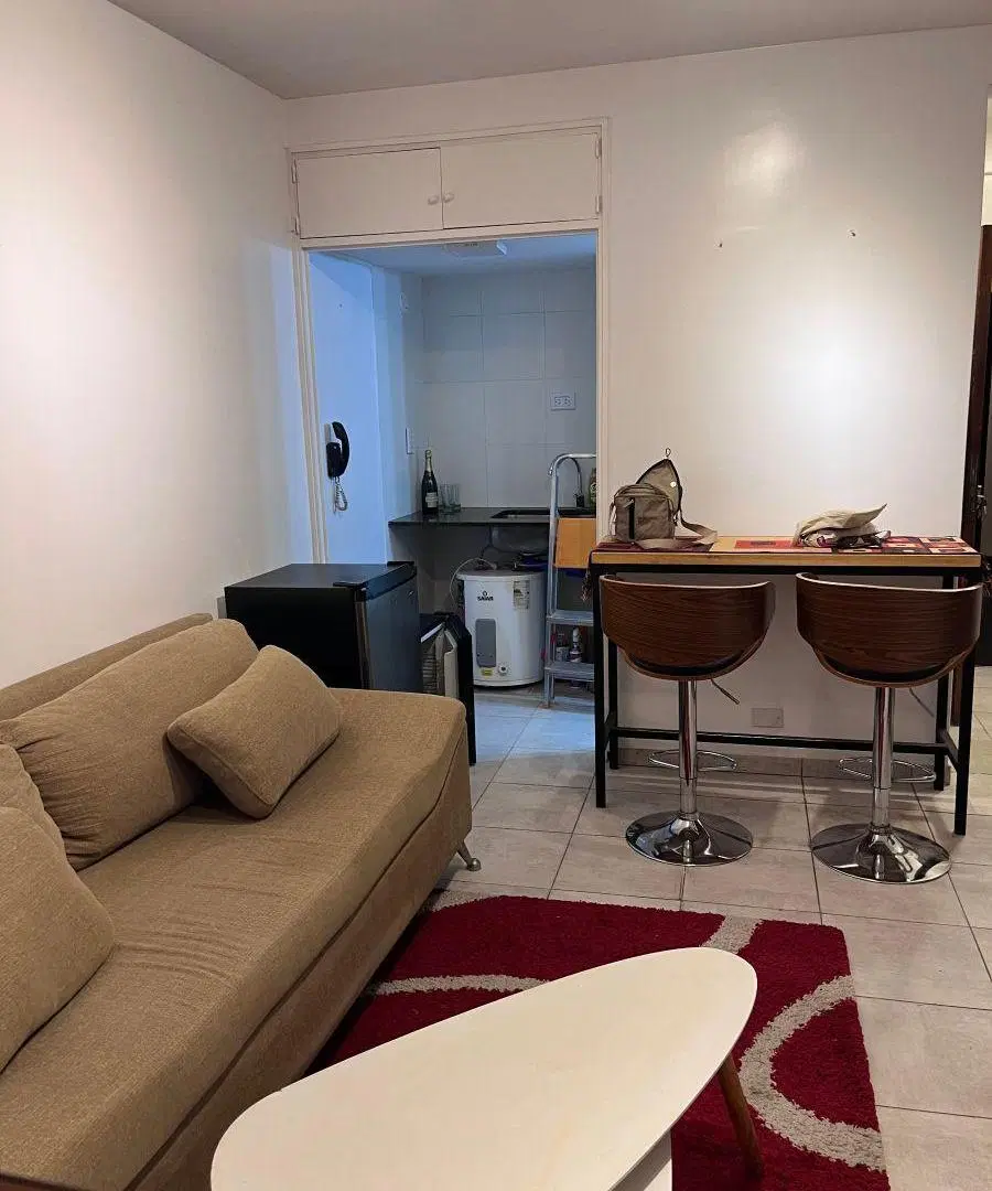 IMPECABLE MONOAMBIENTE CON BALCÓN, SE VENDE AMUEBLADO Y EQUIPADO. 5