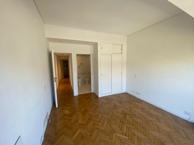 AlQUILER, departamento 3 dormitorios y dependencias. 5