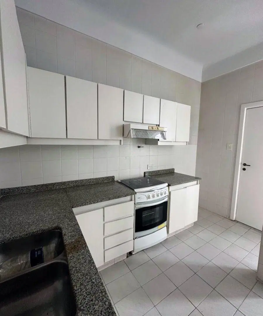 Departamento de 65 m² con 2 dormitorios en alquiler en Recoleta 3