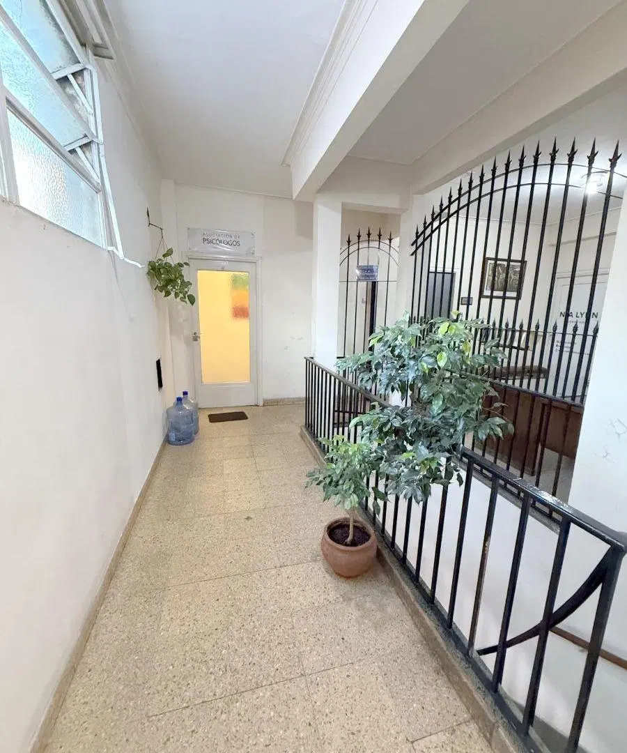 Hipolito Yrigoyen 4200 - Oficinas! Lanus Oeste! Inmejorable ubicacion 4