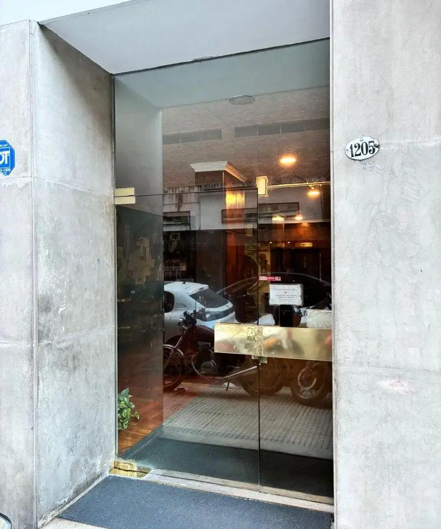 RECOLETA- FRENTE 3 amb- BALCON, BAÑO, DORMITORIO, COMEDOR LUMINOSO 5