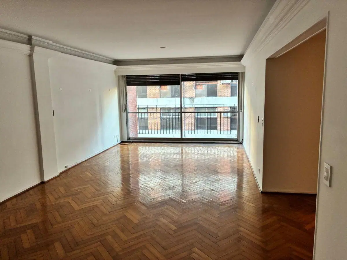 RECOLETA- FRENTE 3 amb- BALCON, BAÑO, DORMITORIO, COMEDOR LUMINOSO 1