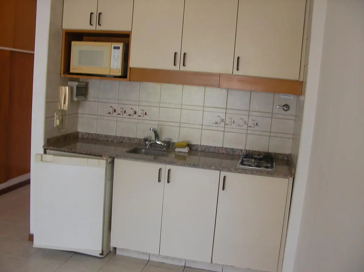 Departamento 1 amb contra frente Cocina integrada, amplio placard. 4
