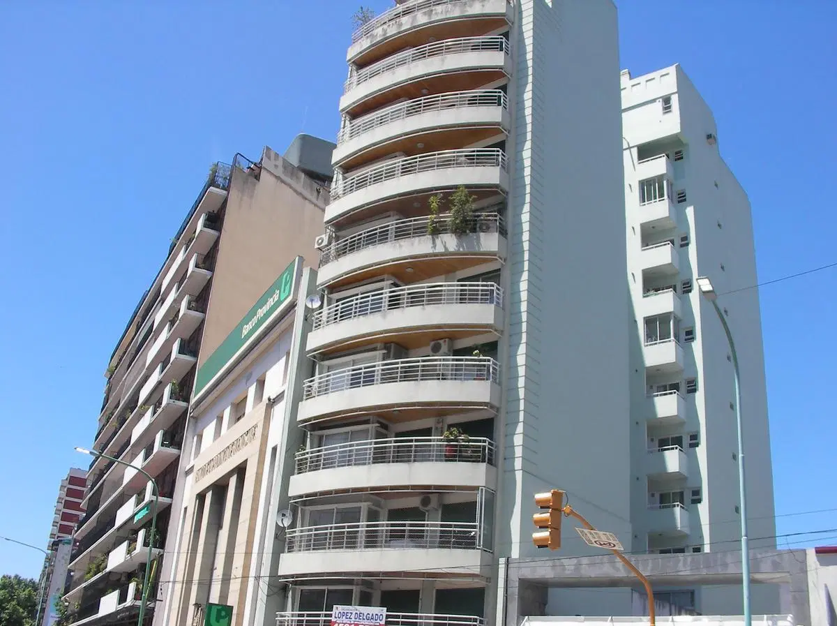 Departamento 1 amb contra frente Cocina integrada, amplio placard. 2