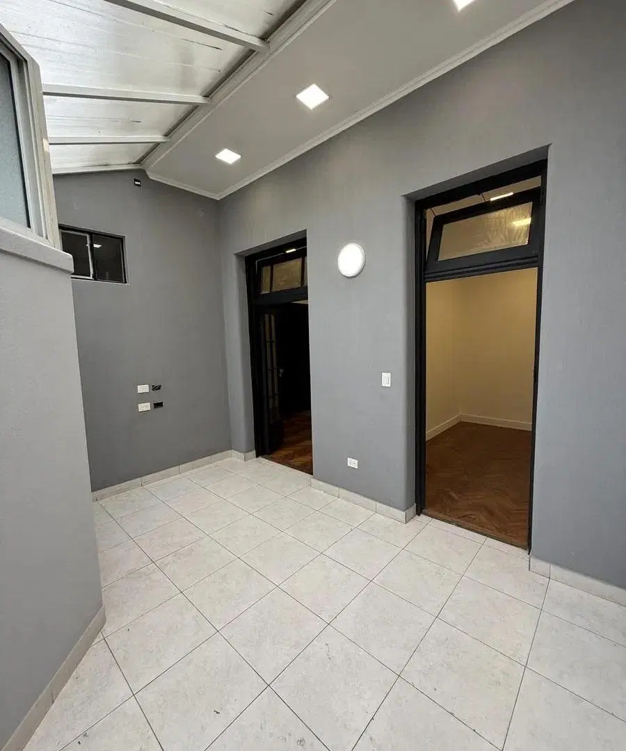 SOLO USO COMERCIAL : CONSULTORIO - ESTUDIO - OFICINA impecable Ph en Villa Crespo 1