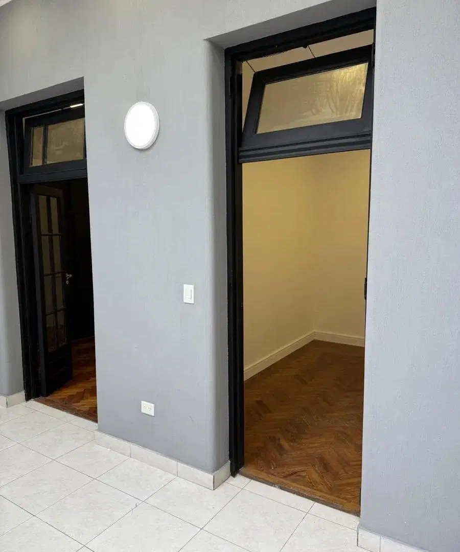 SOLO USO COMERCIAL : CONSULTORIO - ESTUDIO - OFICINA impecable Ph en Villa Crespo 3