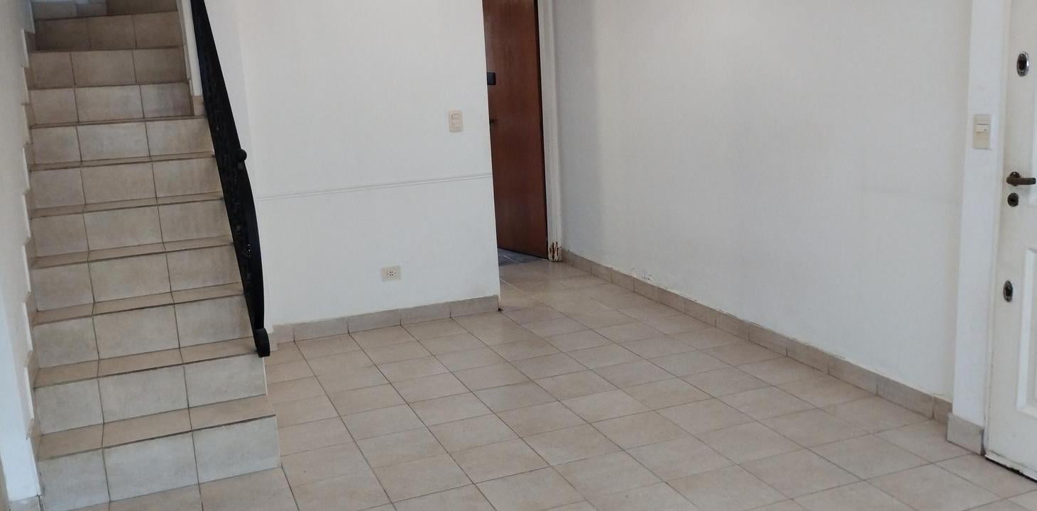 Foto de PH al Frente 4 amb 3 baños patio 75 m2 cub + 6 m2 patio, imagen 4