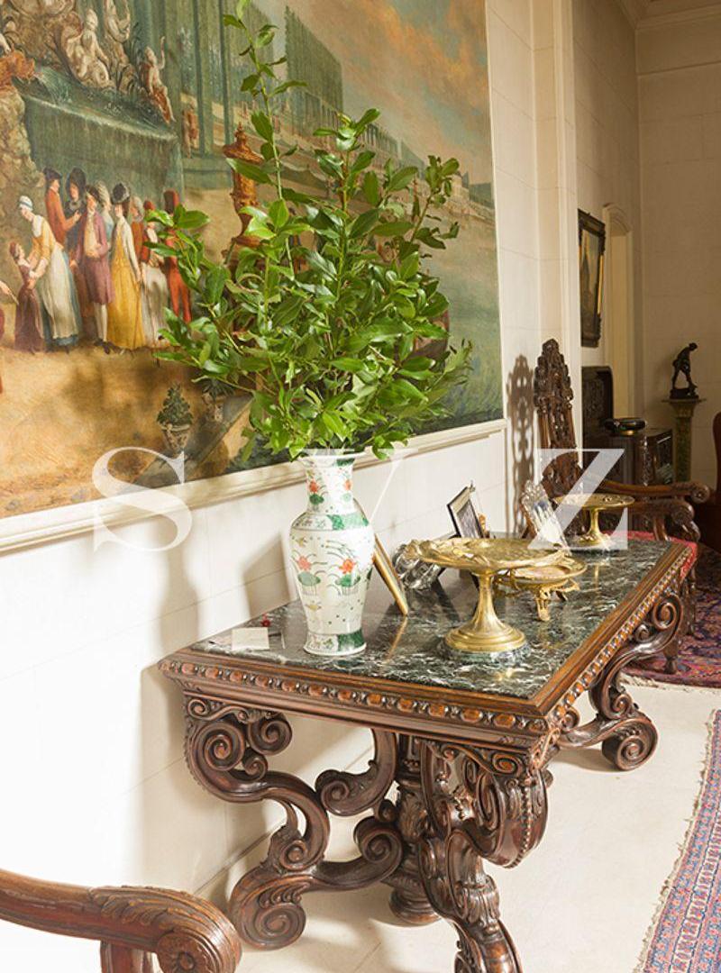 Foto de Casa con Jardin y Cocheras. Estilo Palaciego, imagen 4