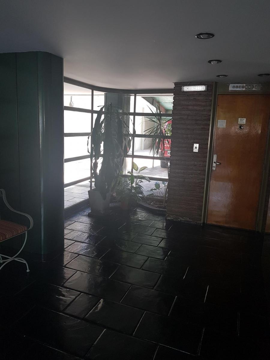 DEPARTAMENTO 3 AMBIENTES CENTRICO- Posibilidad de cochera