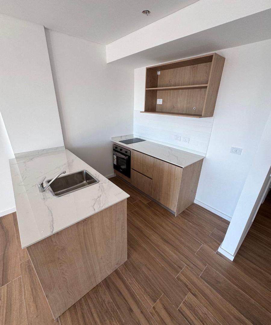 Foto de A Estrenar! Piso Alto al frente con Balcon Vista Abierta!, imagen 5