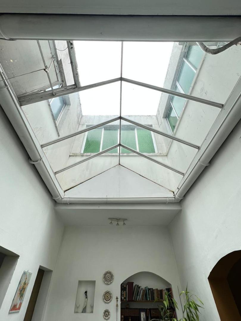 Casa de 6 Amb. en Villa del Parque 4