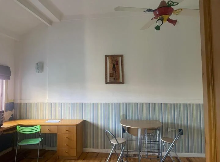 Monoambiente en casa residencial 2