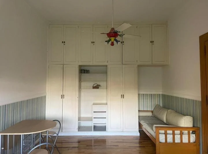 Monoambiente en casa residencial 4