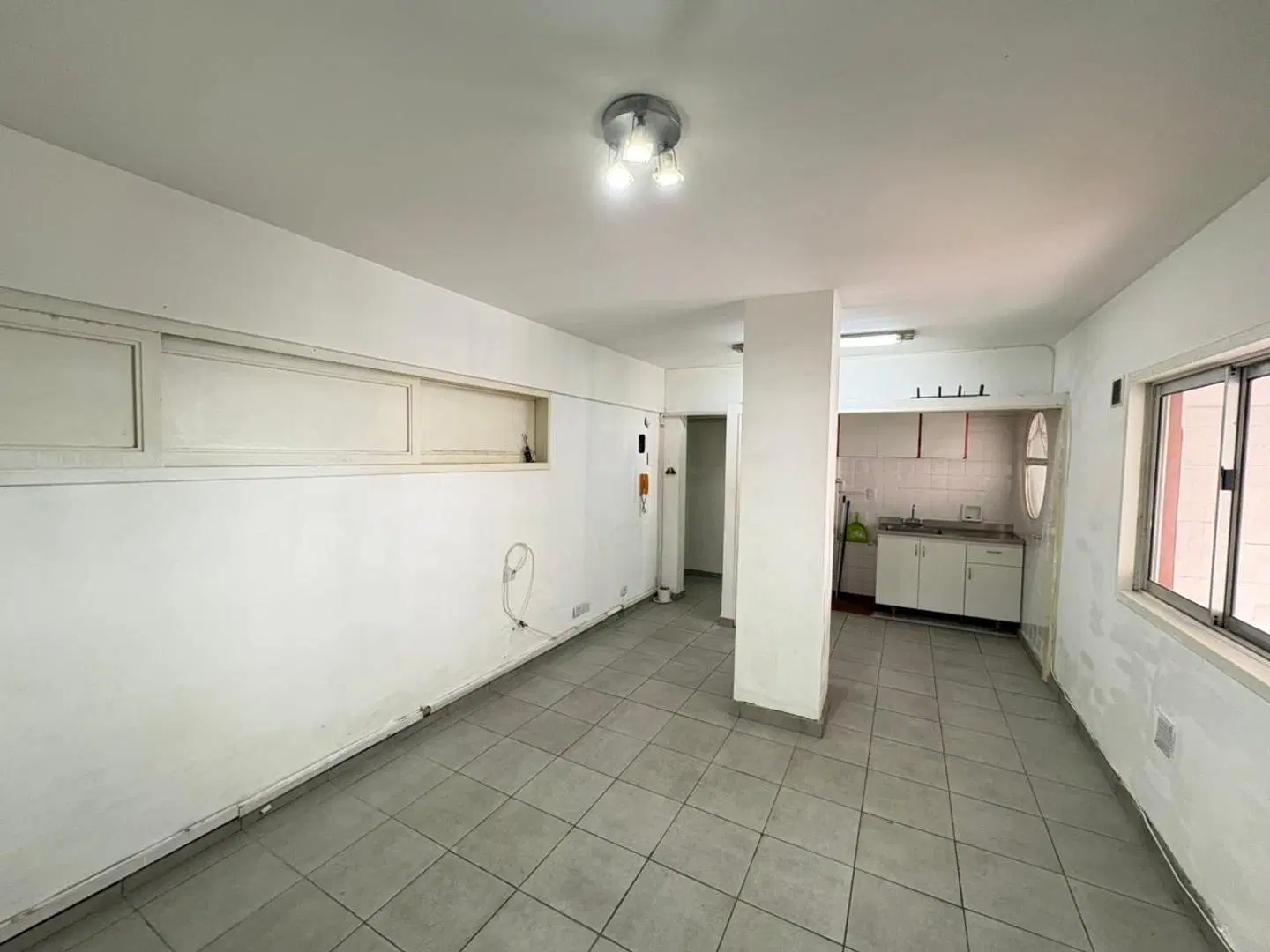Monoambientes de bajas expensas a metros de Av. San Martín 5