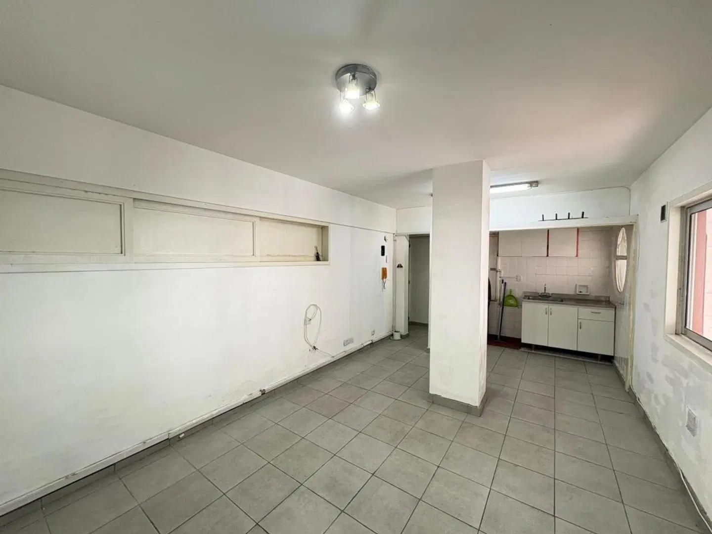 Monoambientes de bajas expensas a metros de Av. San Martín 1