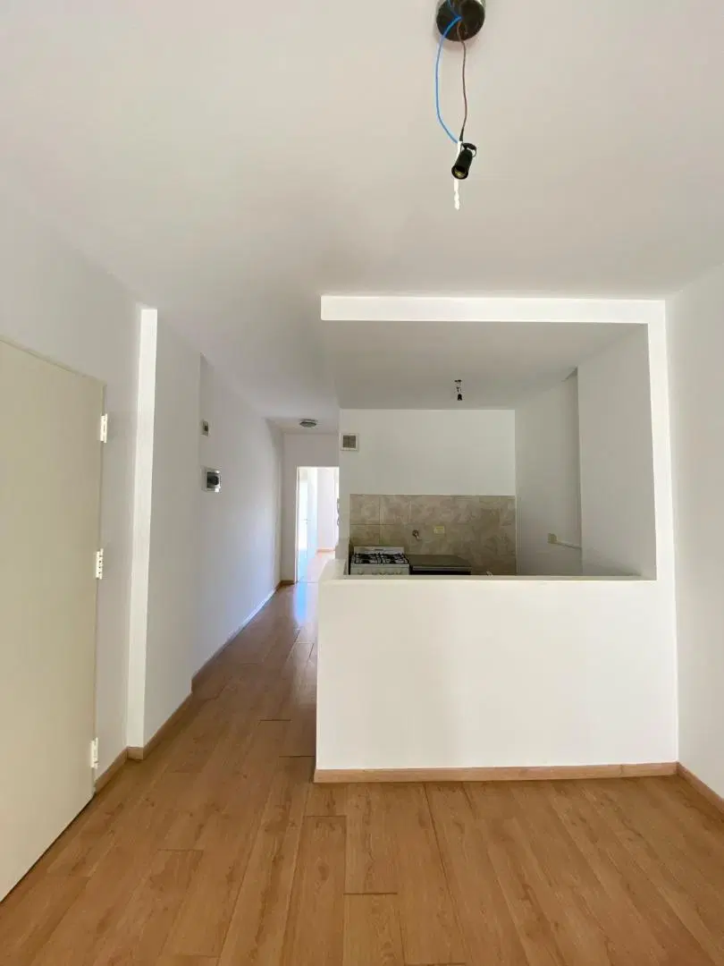 Semipiso dos ambientes con dos balcones 1