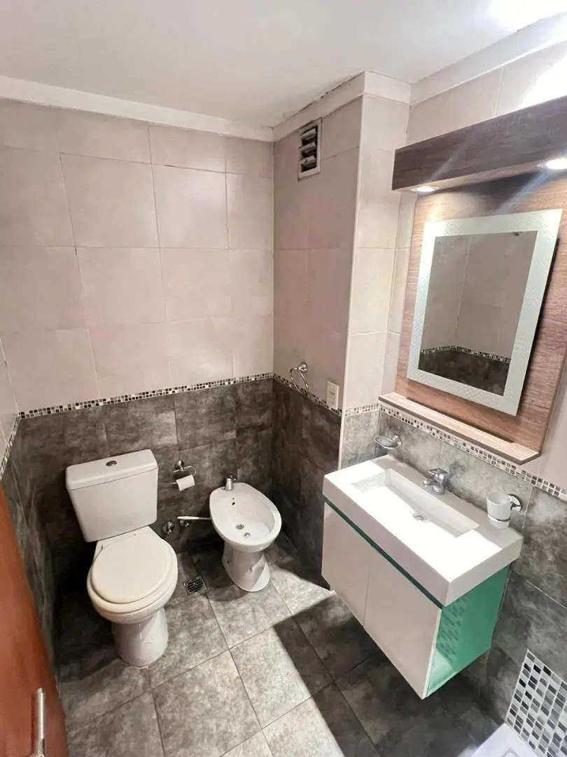 Departamento dos ambientes con patio y balcón 5