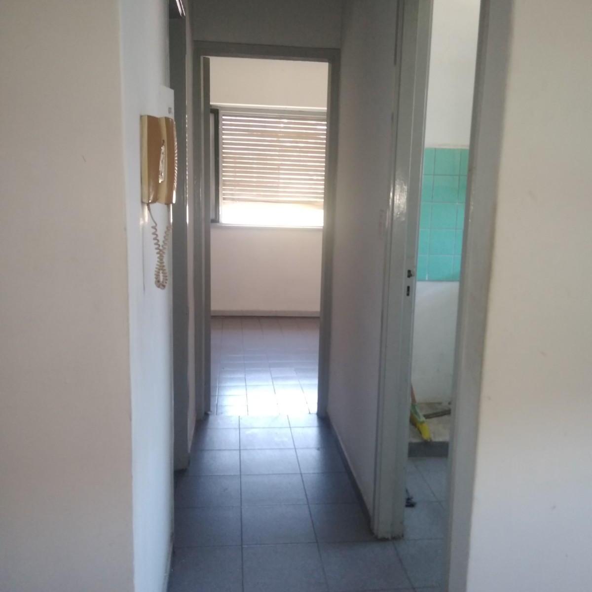 Departamento 2 Ambientes Ctro de San Martin Moreno 3700 5