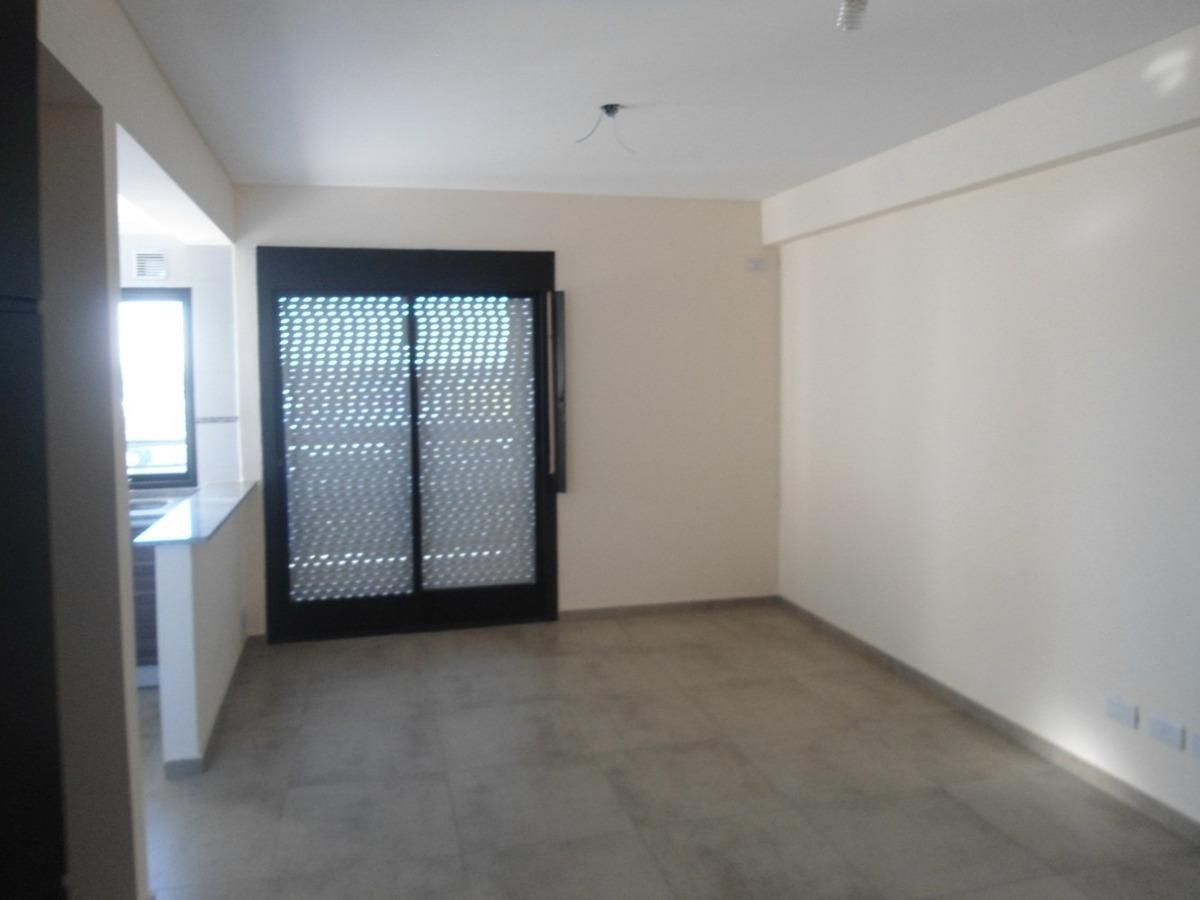 Excelente Departamento - Centro de San Martin. Guemes 2200 5