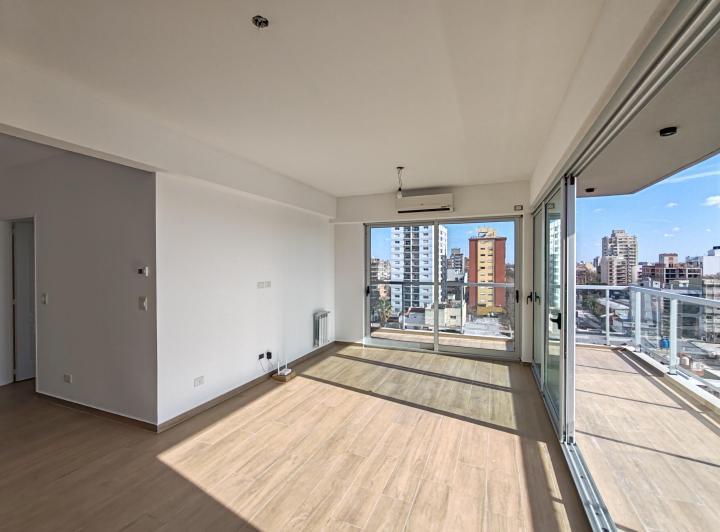RESERVADO!!!Departamento en Alquiler 3 ambientes zona San Martin Ctro 4