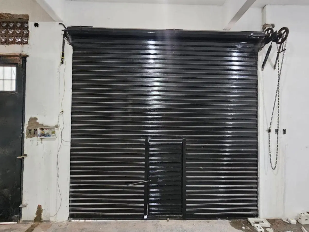 Local comercial en alquiler .San Andrés 4