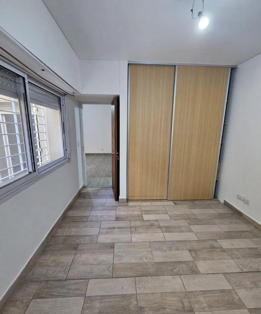 Departamento de 2 ambientes en alquiler - Villa Lynch 2