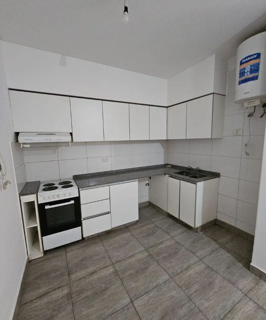 Departamento de 2 ambientes en alquiler - Villa Lynch 4