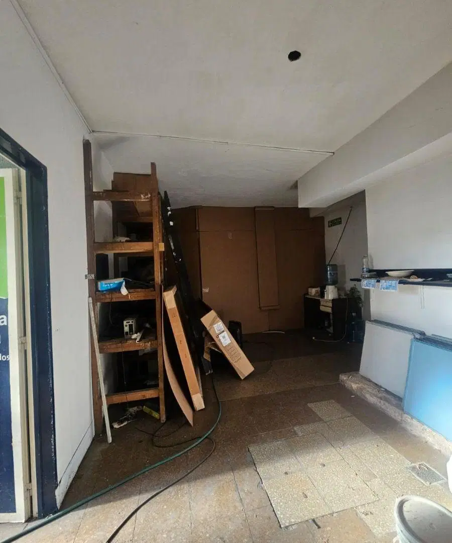 Local comercial en alquiler ubicado calle Balbín 4