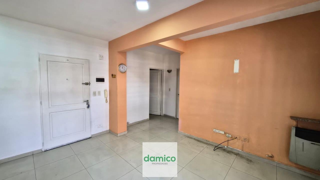 Foto de Departamento 3 ambientes con cochera en venta, imagen 2