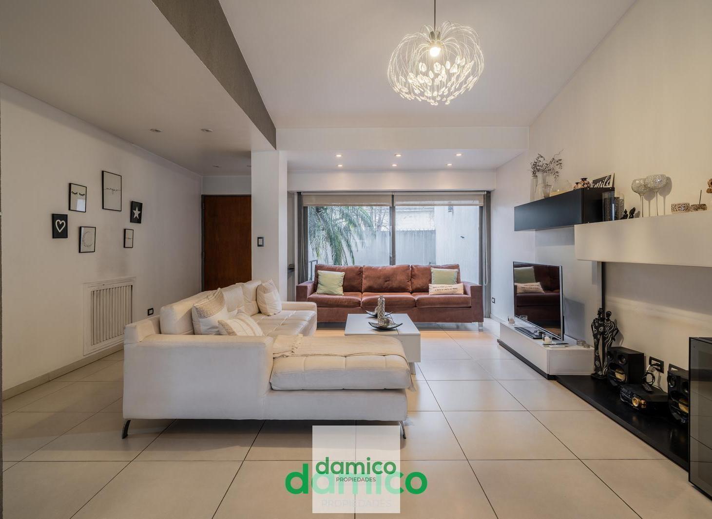 Foto de Casa con pileta en Parque Patricios, imagen 1