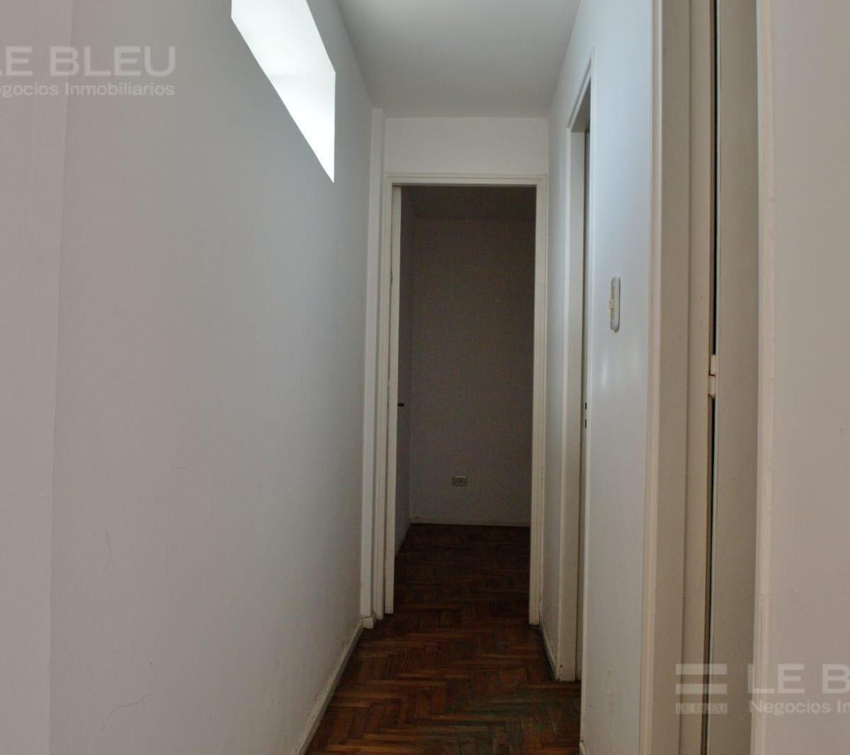 Depto. 2 Amb. Venta en Caballito 100% Luz, y Ubicación 4