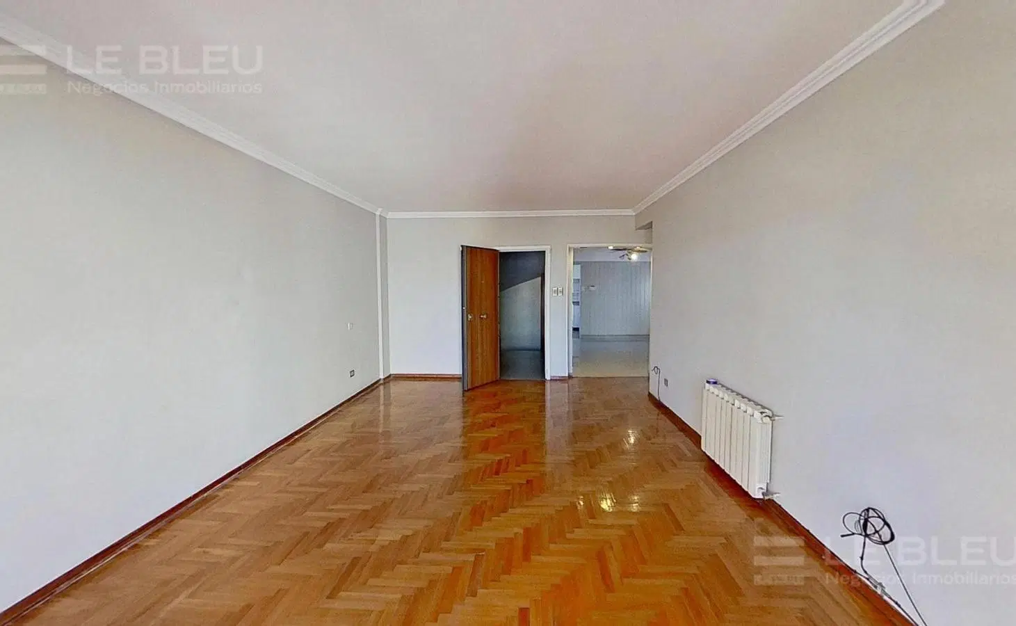 VENTA Departamento luminoso 4 ambientes con cochera 5