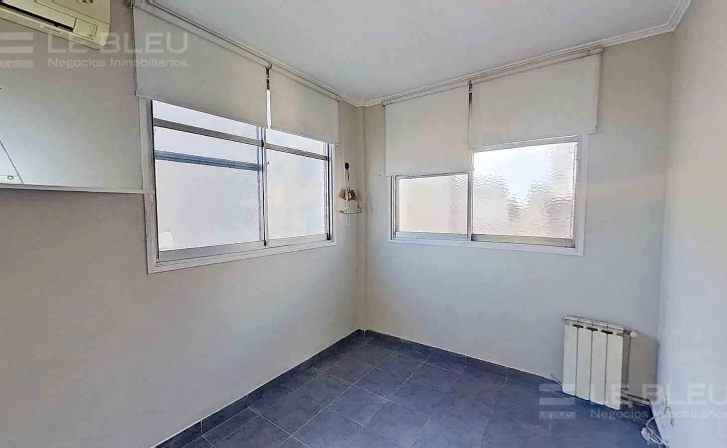 VENTA Departamento luminoso 4 ambientes con cochera 4
